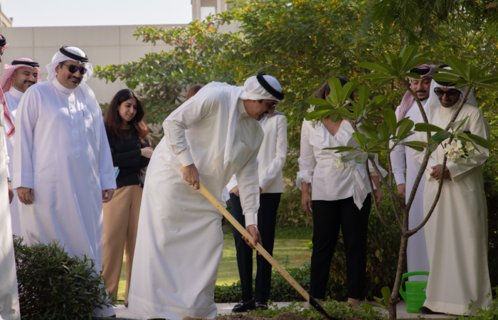 Bahrain's Foreign Ministry Undersecretary Marks World Environment Day by Planting a Tree